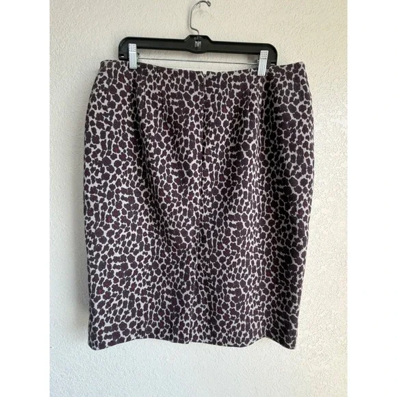 Talbots Womens Leopard Print Pencil Skirt Purple Grey Animal Print Size 16 - Picture 2 of 11
